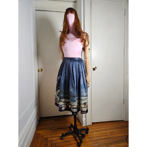 London full circle skirt - Picture 4 of 4